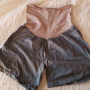 Maternity shorts